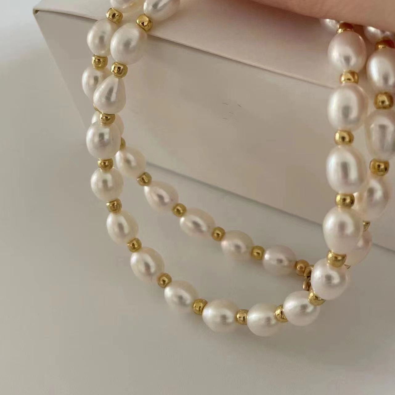 Natural Freshwater Pearl Necklace with Gold Beads
