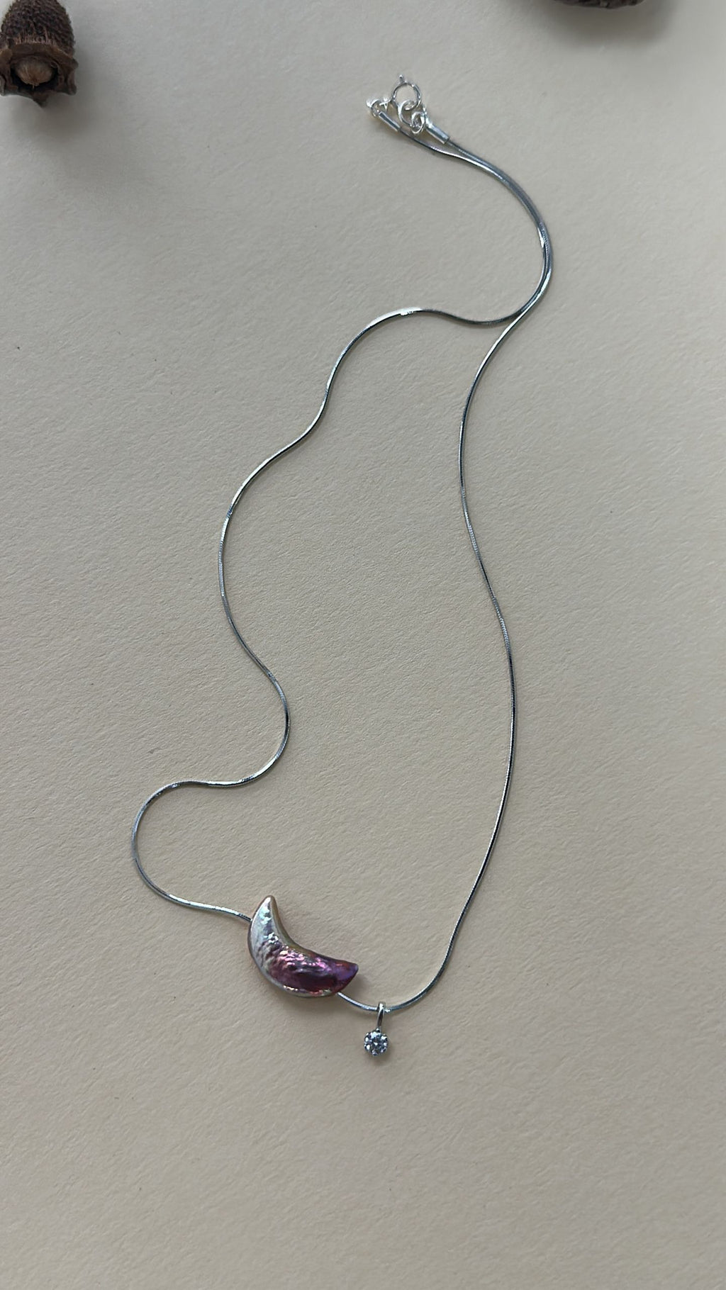 Iridescent Pearl Moon Pendant Necklace – Silver