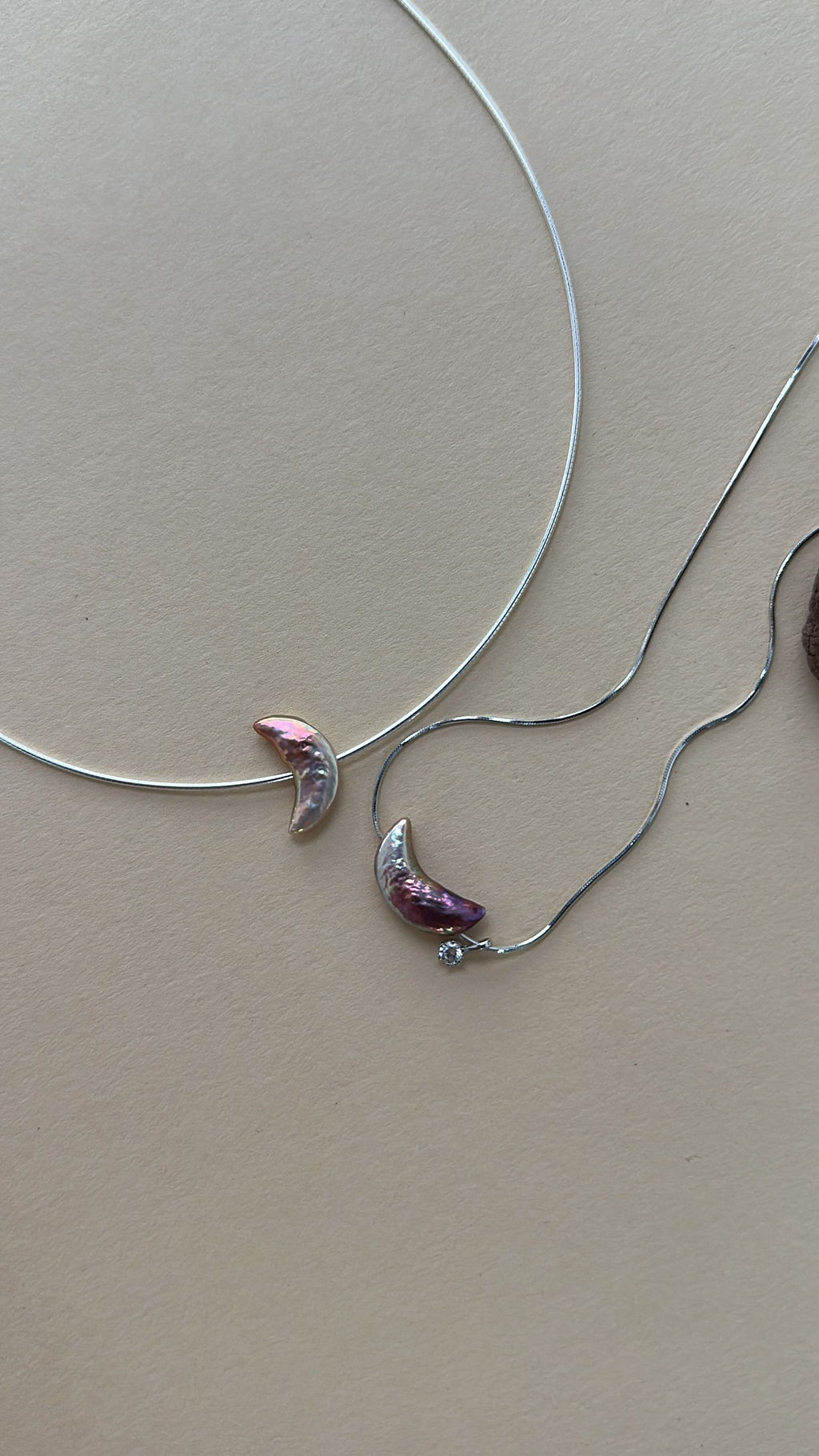 Iridescent Pearl Moon Pendant Necklace – Silver
