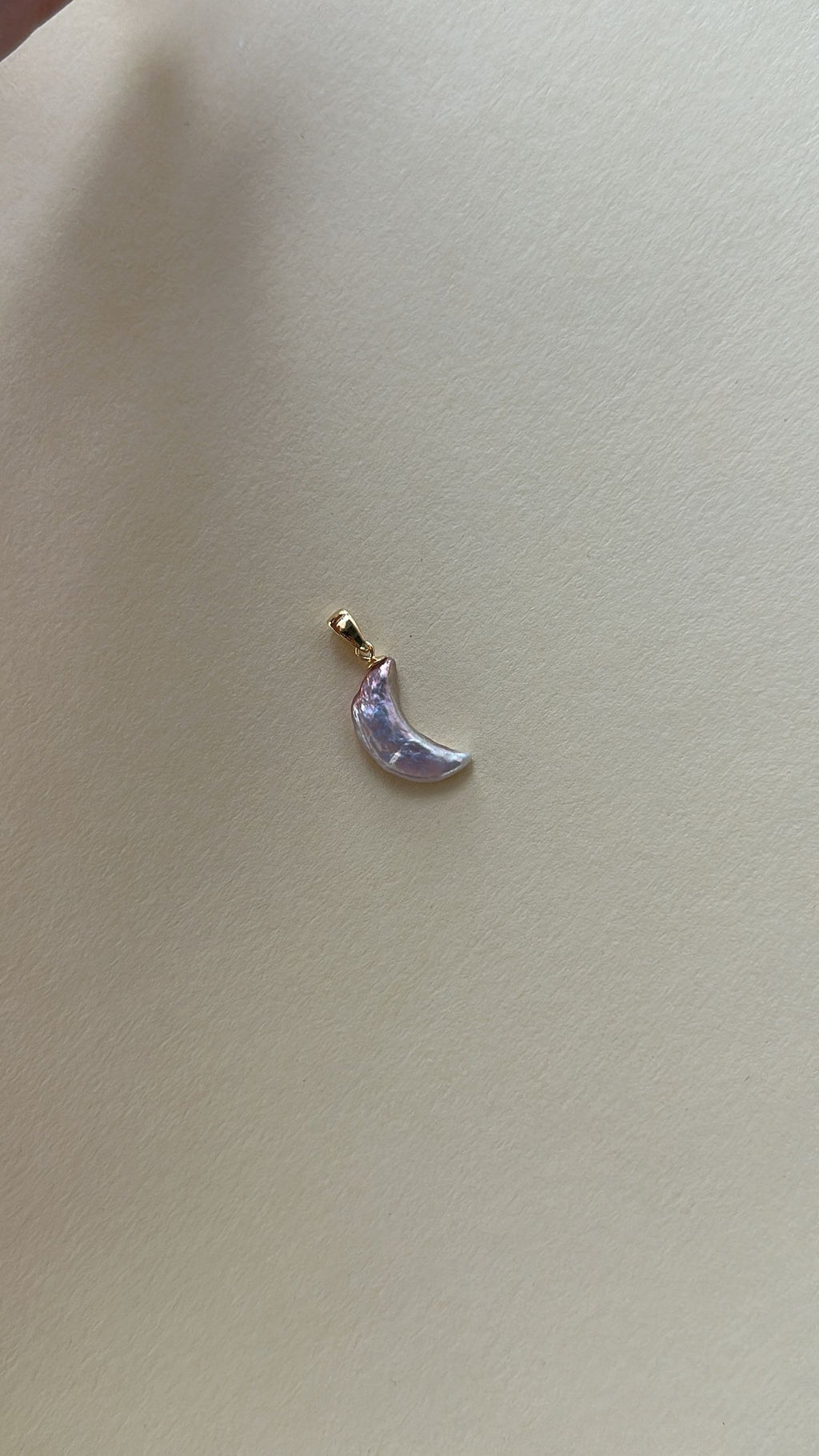 Iridescent Pearl Moon Pendant Necklace – Gold
