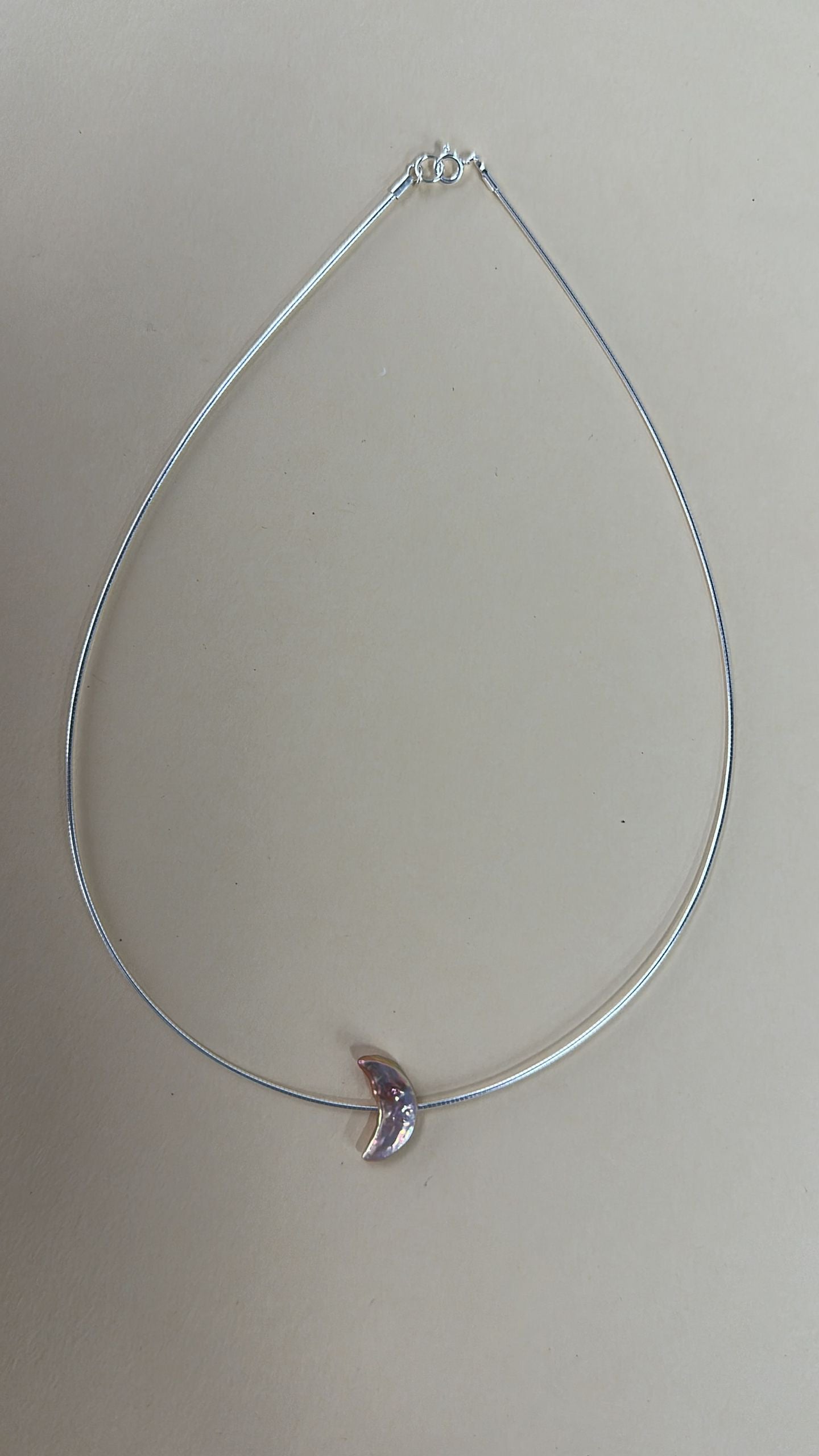 Iridescent Multicolour Pearl Moon Choker – Silver